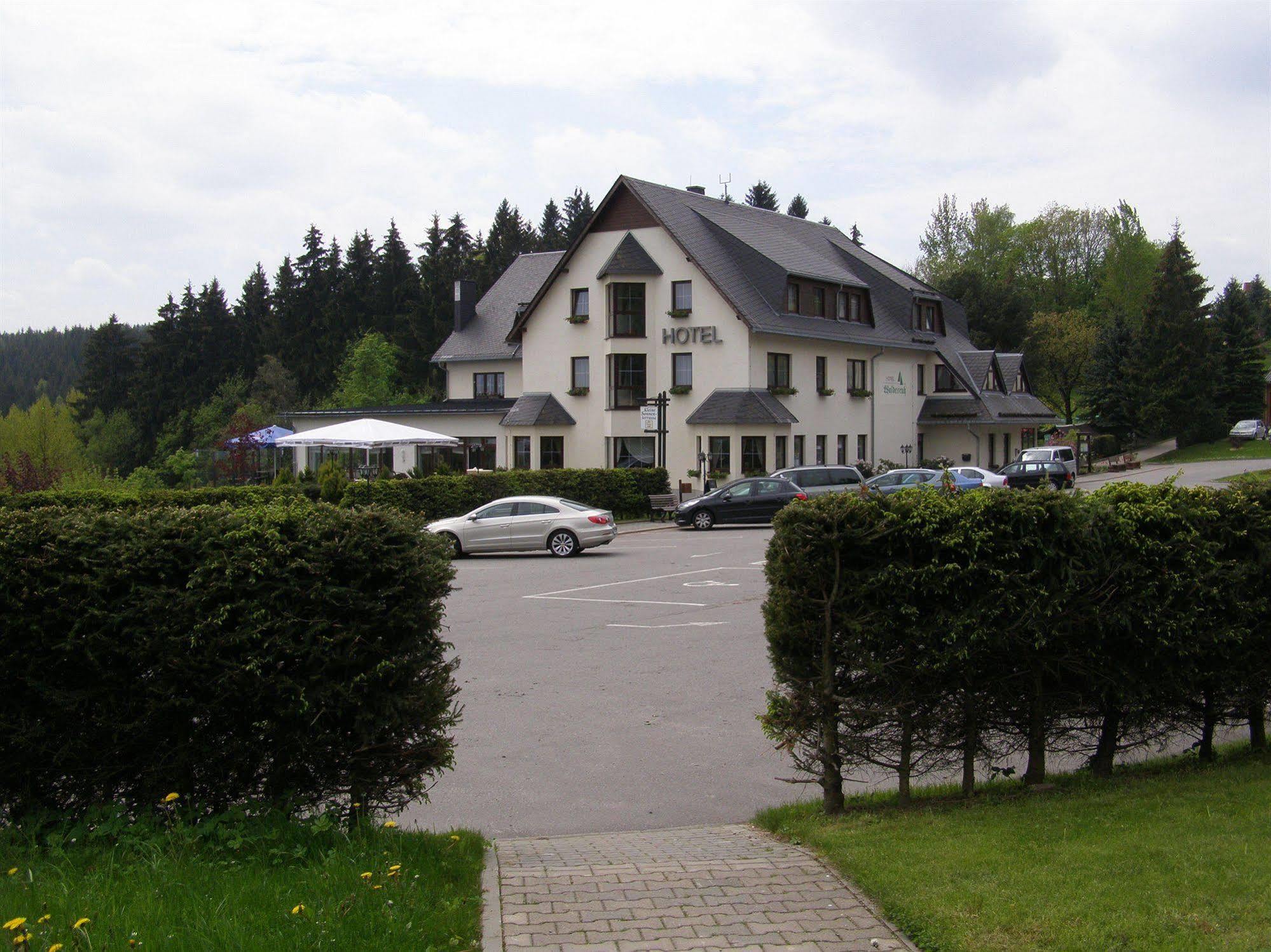 Hotel Waldesruh Lengefeld  ภายนอก รูปภาพ